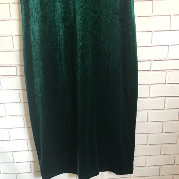 Zara Velvet Dress - Picture 4 of 6